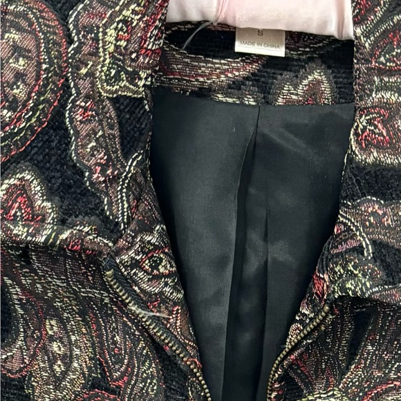 Embroidered Jacket - Picture 2 of 2